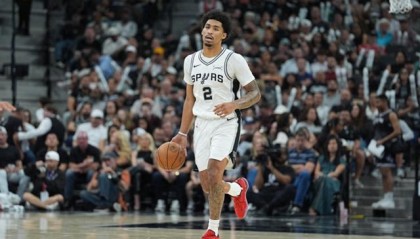 玩法-就在今天，老大不在，20岁哈珀爆发，创造80年NBA独一无二的纪录|开拓者|圣安东尼奥马刺队|波特兰开拓者队|德尼·阿夫迪亚|斯库特·亨德森_新浪体育_新浪新闻